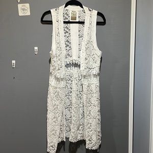 Vocal White Lace Duster
